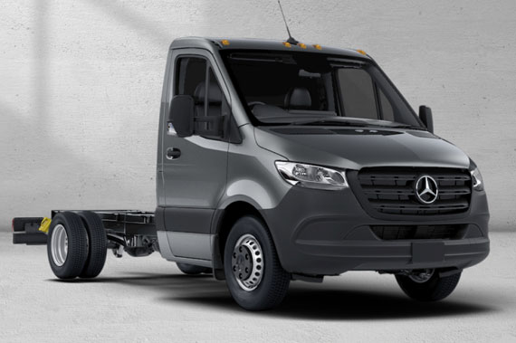 Grand Design Lineage Series M 25FW Mercedes-Benz turbo-diesel Sprinter chassis