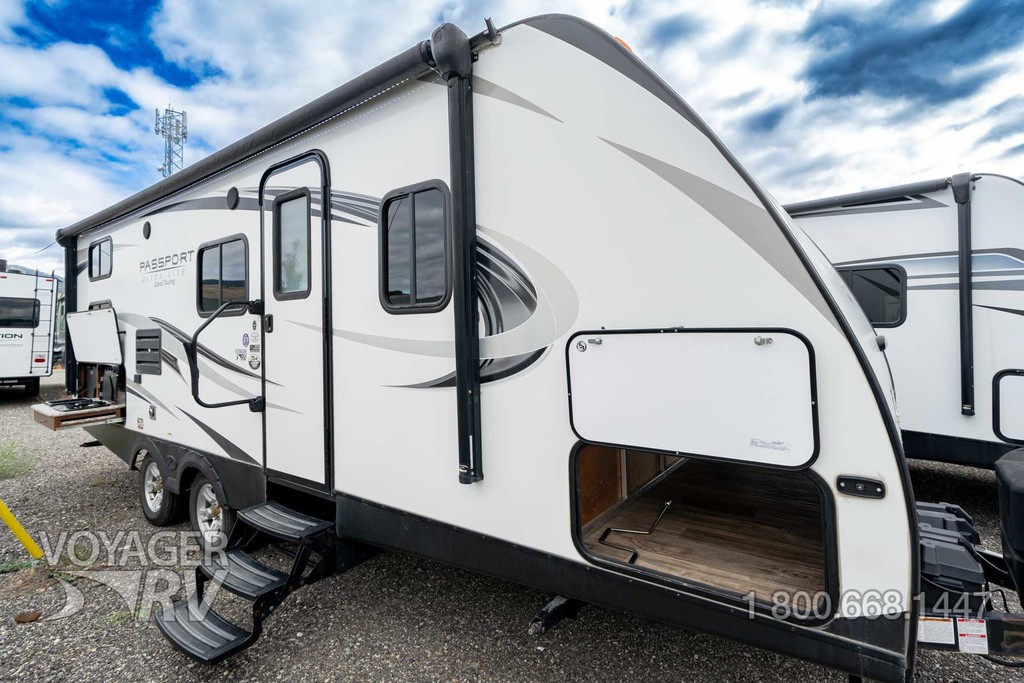 For Sale: Used 2018 Keystone Passport 2400BH Travel Trailers | Voyager ...