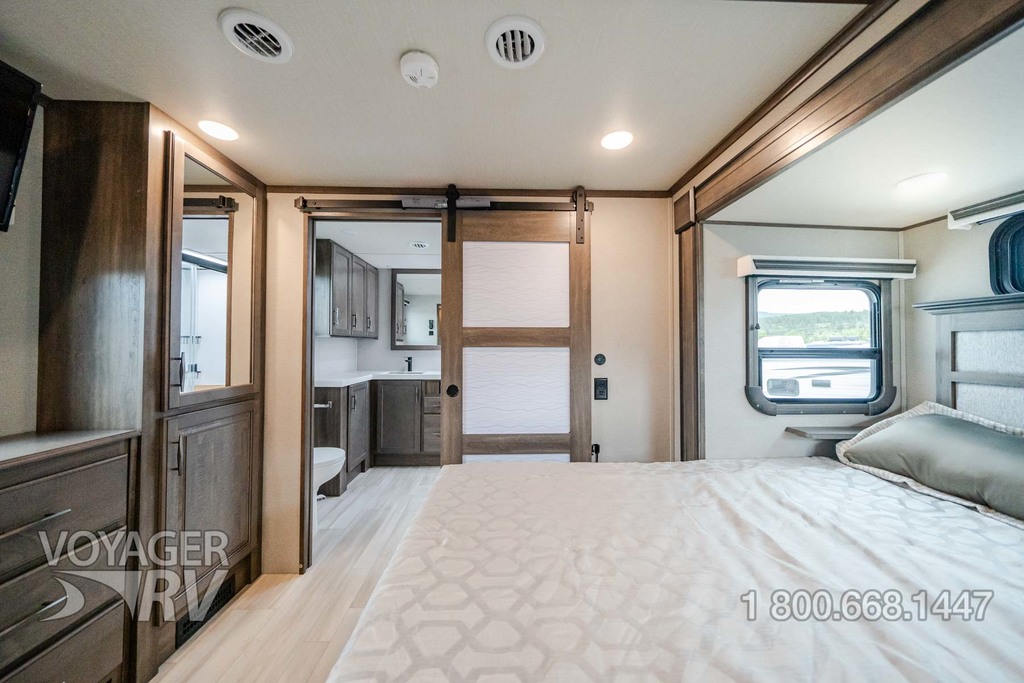 For Sale: Used 2022 Grand Design Solitude 380FL 5th Wheels | Voyager RV ...