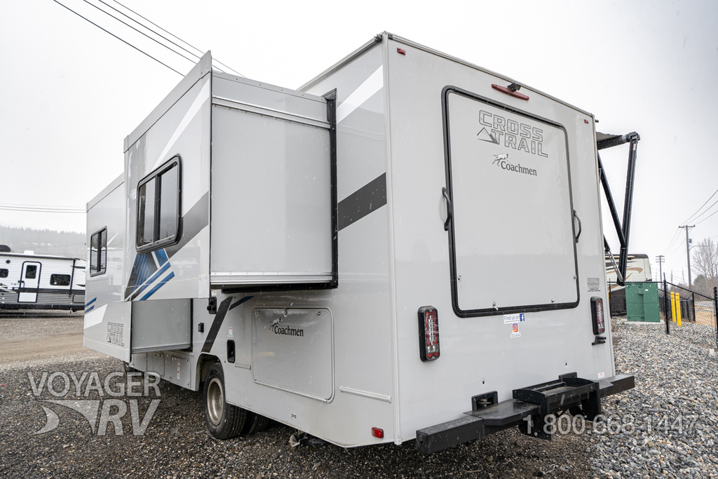 For Sale: Used 2022 Coachmen Cross Trail 26XG Class C | Voyager RV Centre